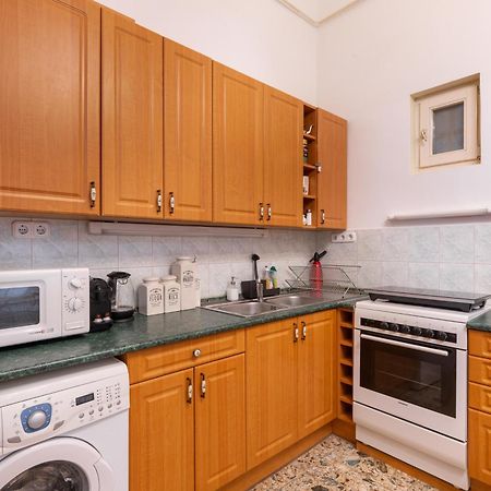 D8 Sphinx Apartman Budapest Exteriör bild