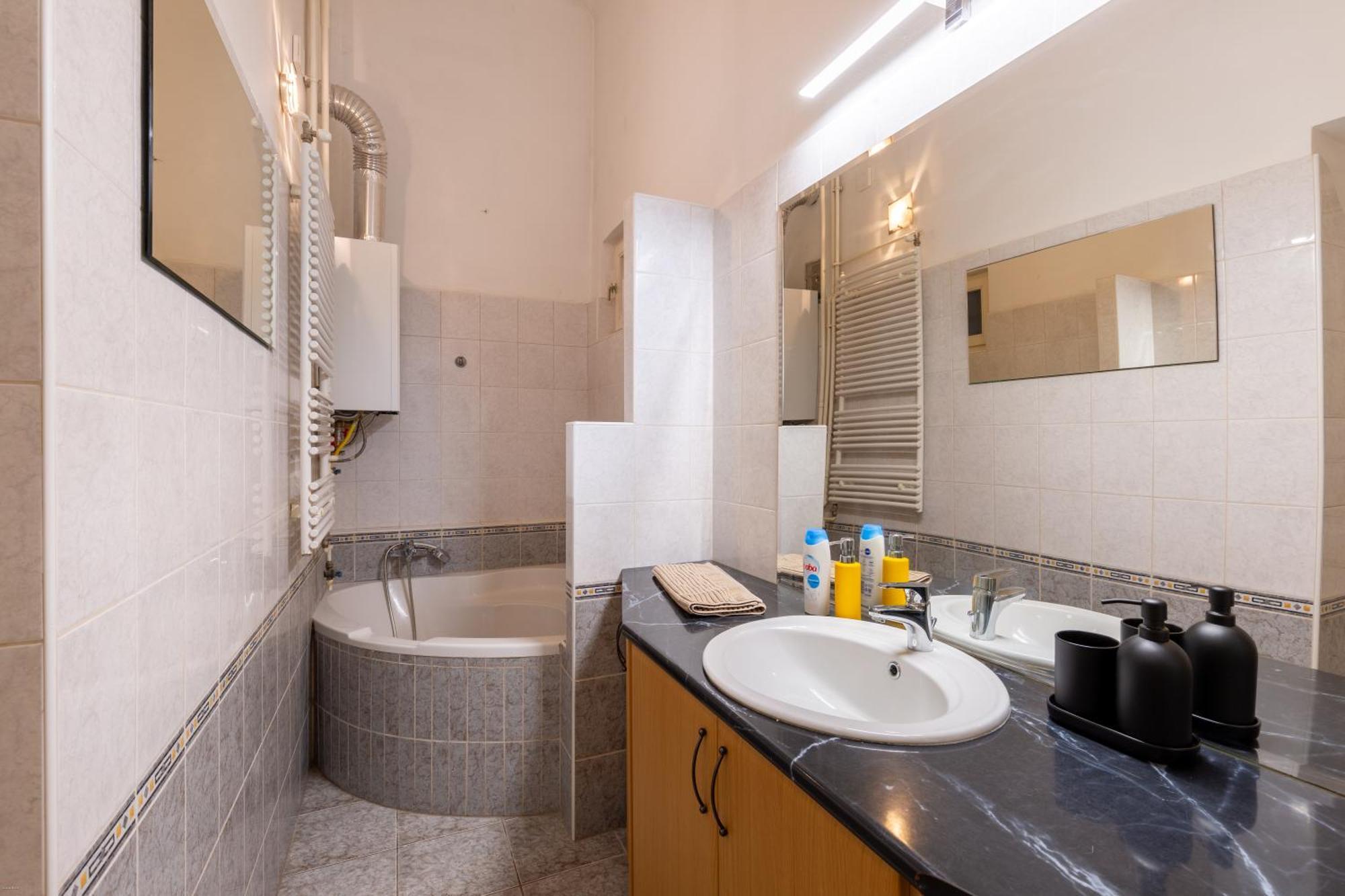 D8 Sphinx Apartman Budapest Exteriör bild